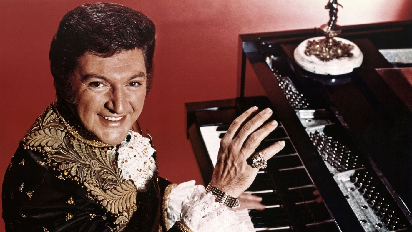 La baignoire en marbre de Liberace, un luxe intemporel qui fascine encore
