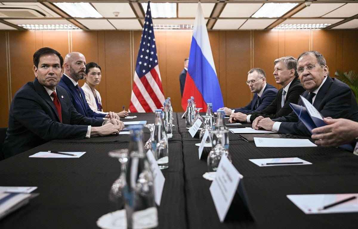 Guerre en Ukraine: Lavrov met en garde Rubio sur les livraisons d'armes, l'UE adopte un nouveau paquet de sanctions