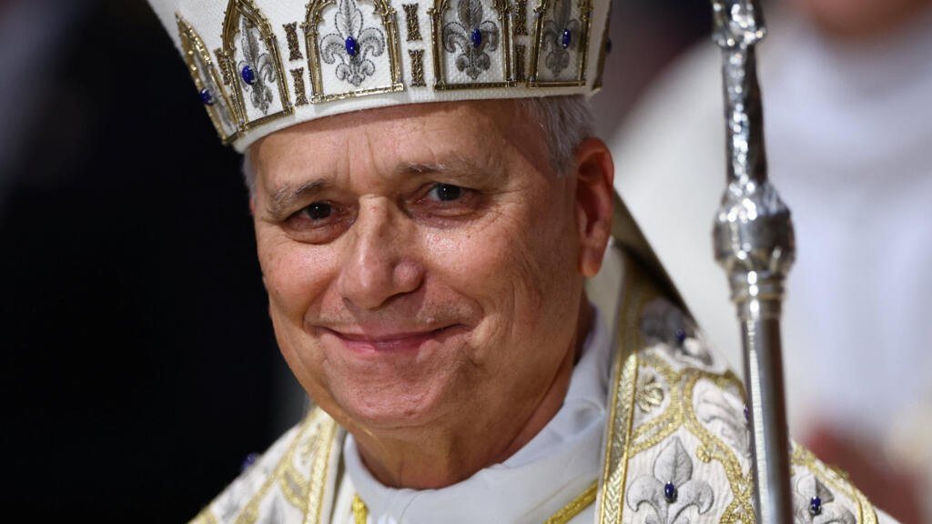 Léon XIV célèbre les vêpres à Notre-Dame de Paris, accueilli par Mgr Laurent Ulrich