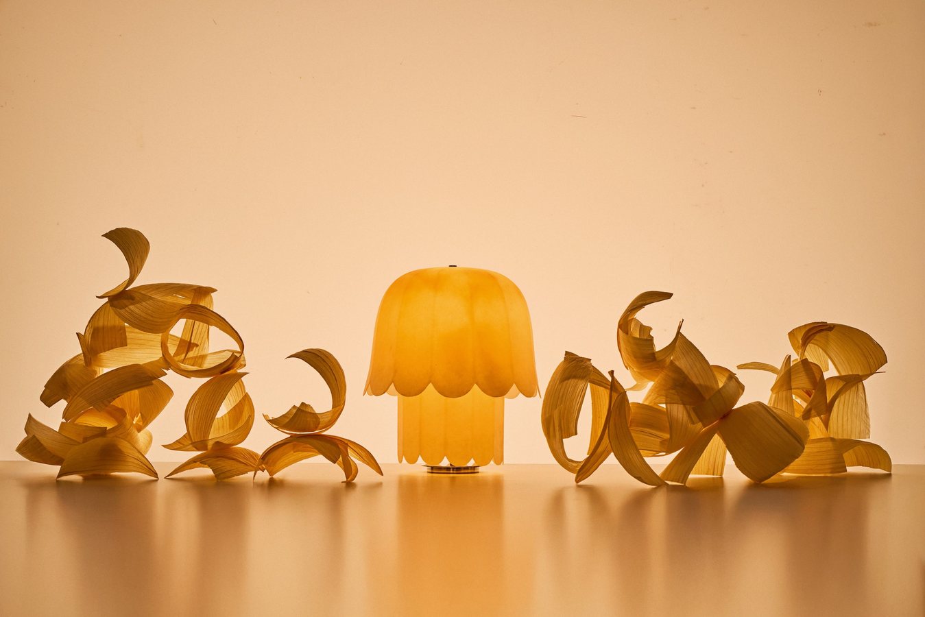 Des lampes sculpturales qui allient design et légèreté