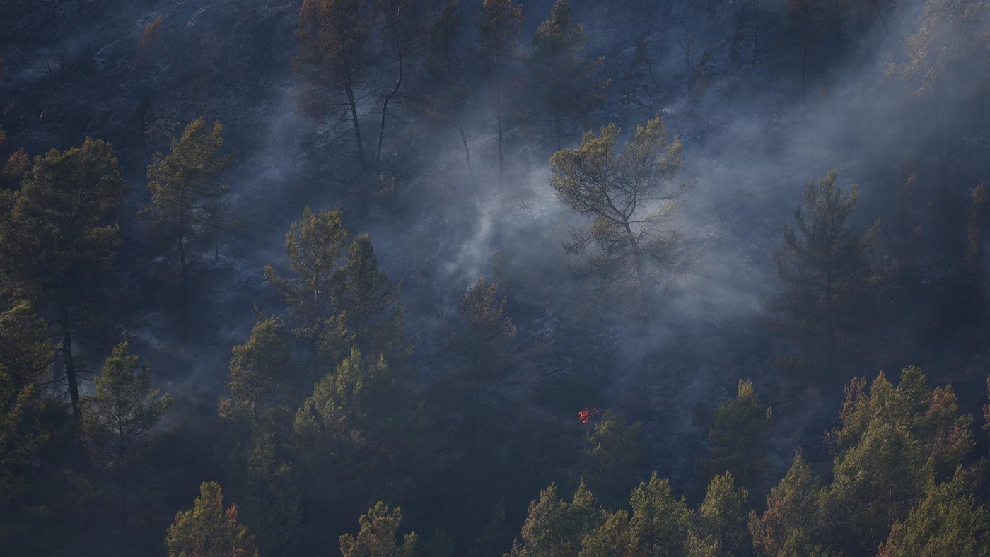 Les incendies sont globalement « sous contrôle » en France, annonce Sébastien Lecornu