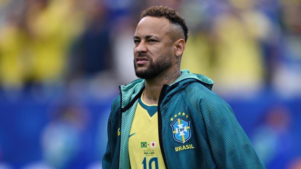 Neymar élude les questions sur sa retraite, son père écarte tout arrêt