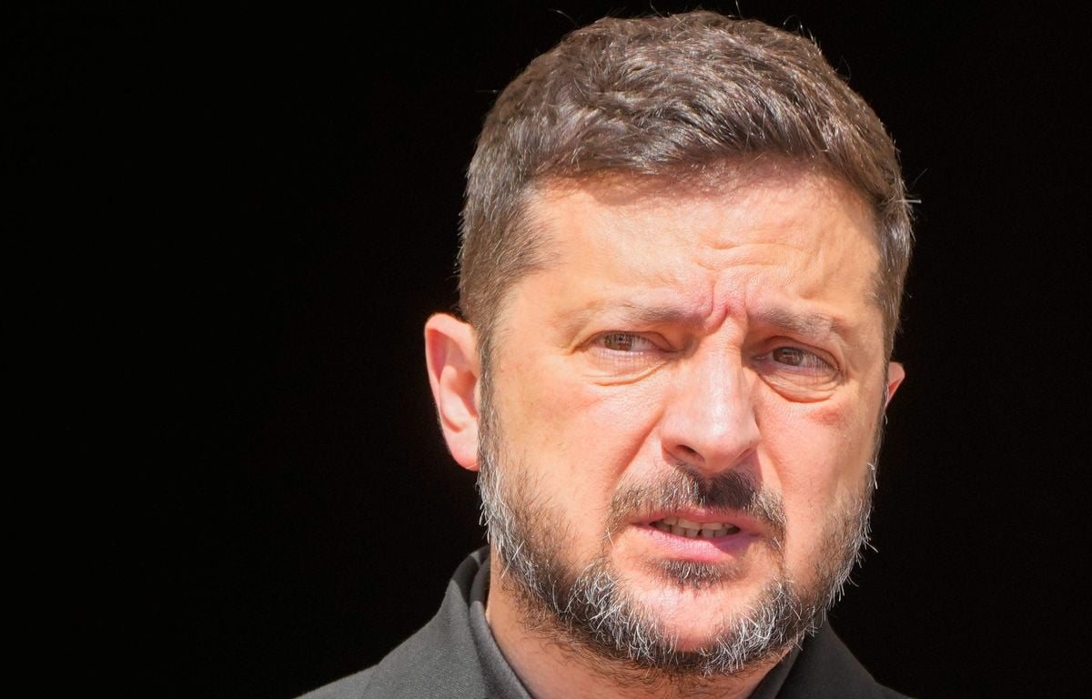 Guerre en Ukraine: Zelensky accuse la Corée du Nord après un missile russe qui tue six membres d'une famille