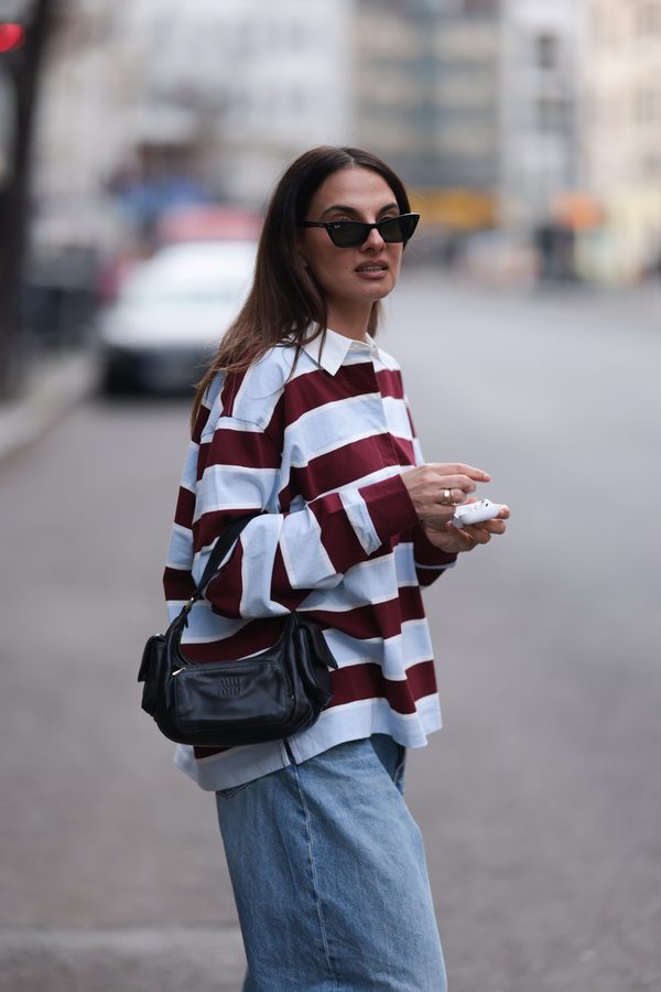 Le maglione a righe con colletto rugby, le pull rétro à redécouvrir cet automne