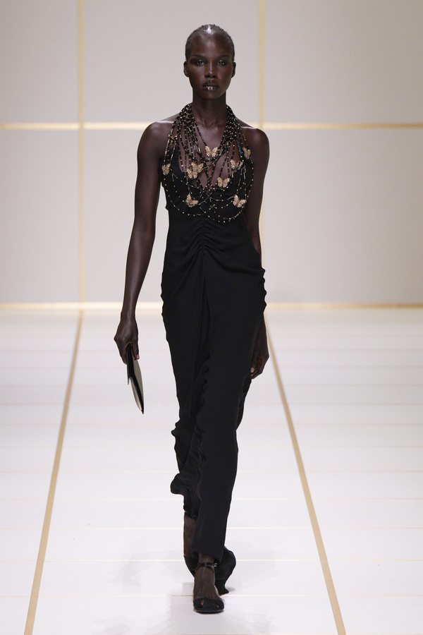 Giorgio Armani réinvente son héritage pour le printemps-été 2027 à Milan