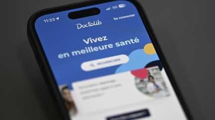 Doctolib promet un usage sécurisé des données de santé pour son IA, des associations alertent