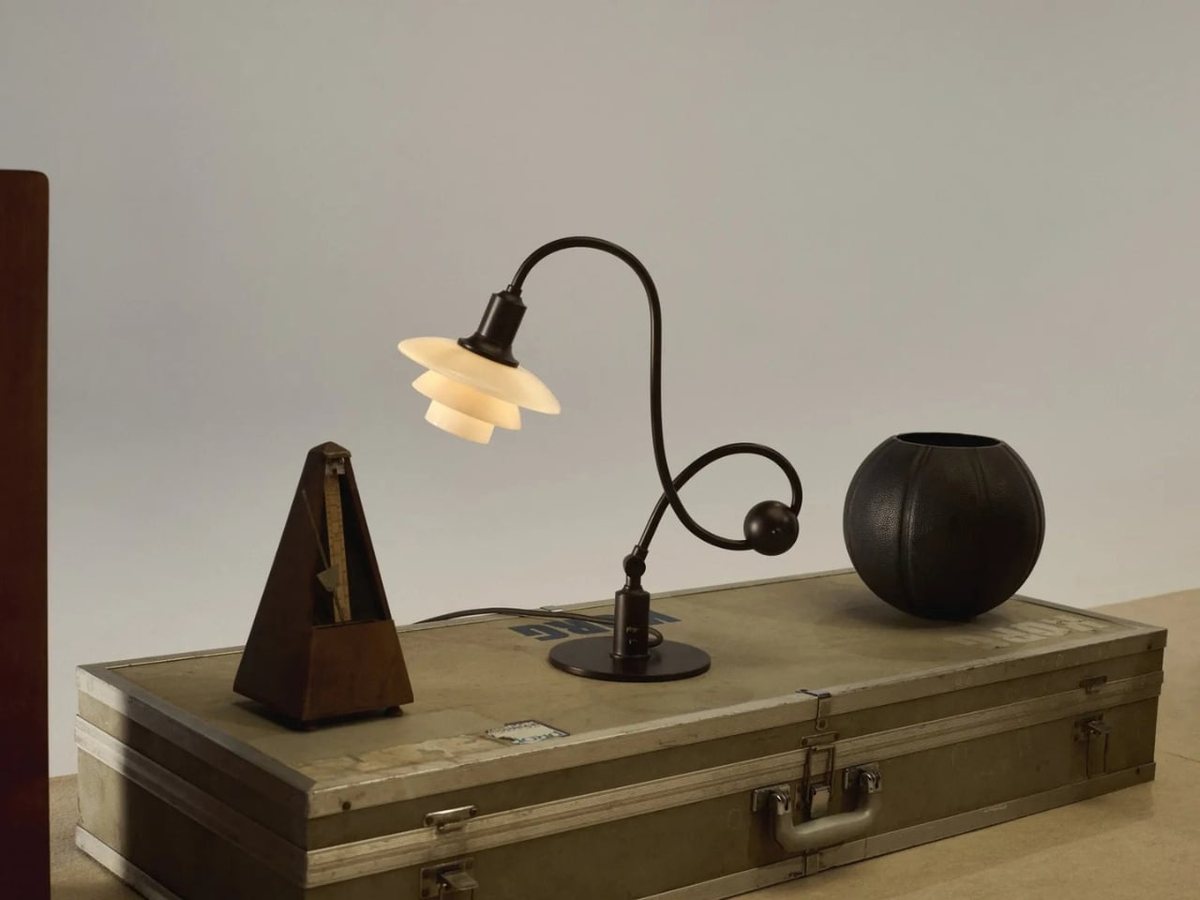 Trois vases en céramique nés du code génératif