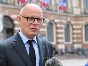 Une opération de désinformation russe vise Édouard Philippe, candidat à la présidentielle 2027