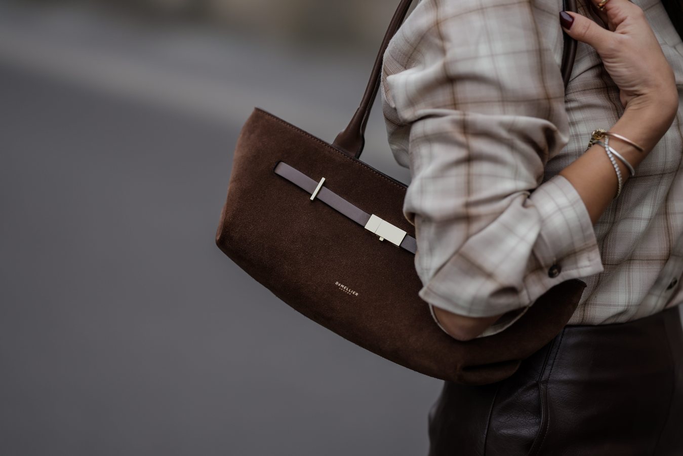 Sacs d'automne : du cabas en daim à la mini-bag, les formes à suivre