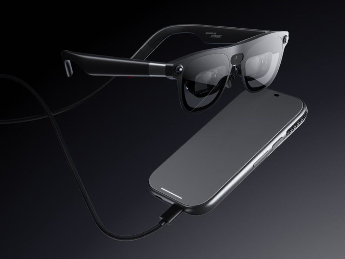 XREAL présente AURA, des lunettes Android XR reliées à un boîtier de calcul à glisser dans la poche