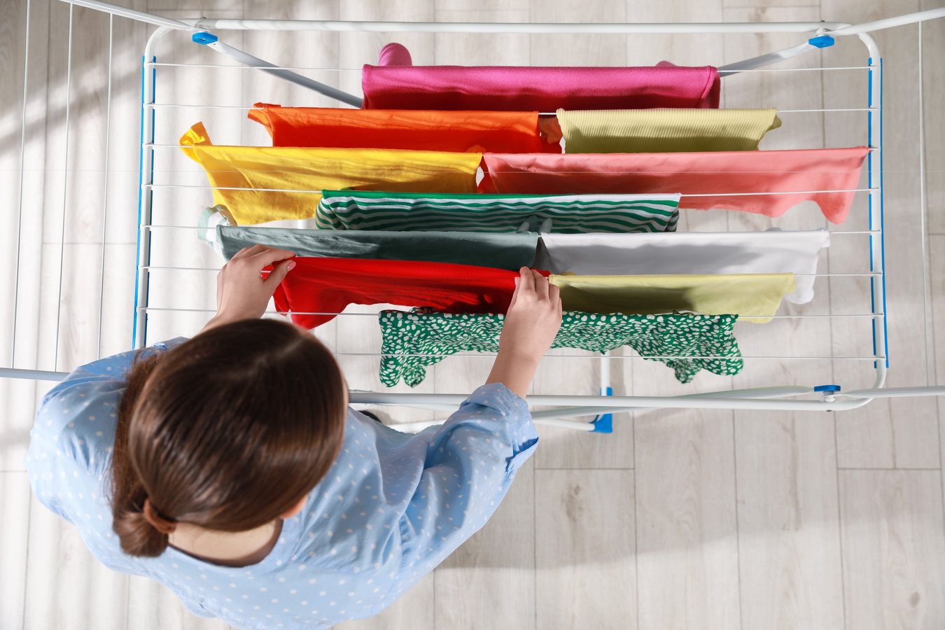 Six astuces pour accélérer le séchage du linge et éviter les mauvaises odeurs